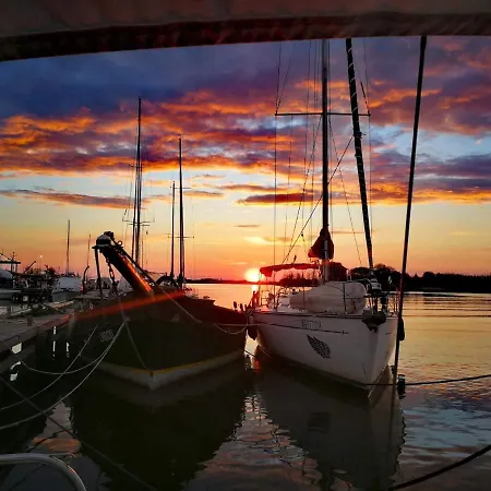 Il Maestro Di Nodi Sail Boat *