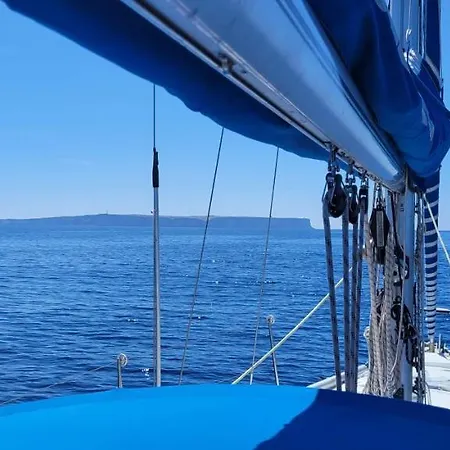 Il Maestro Di Nodi Sail Boat * Lampedusa