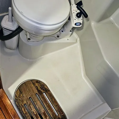 Il Maestro Di Nodi Sail Boat Botel *